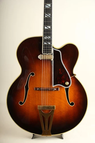 Gibson 1952 Super 400C with DeArmond