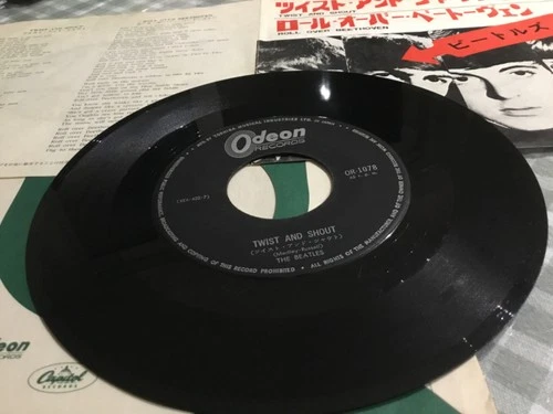 The Beatles Twist and Shout Japan 7" Vinyl 29