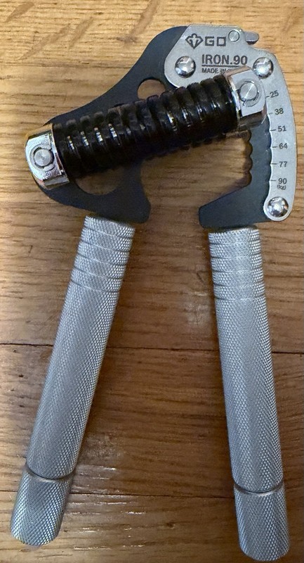 GO IRON 90 Adjustable Resistance Hand Gripper Grip Strengthener Black/Silver