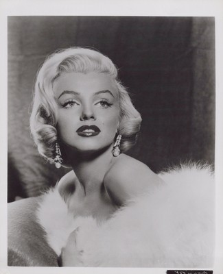 HOLLYWOOD BEAUTY MARILYN MONROE SEDUCTIVE POSE 1960s PORTRAIT VINTAGE PHOTO 454