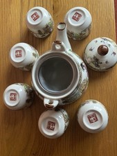Japanese Imari Lined Teapot and 6 Cups/Bowls