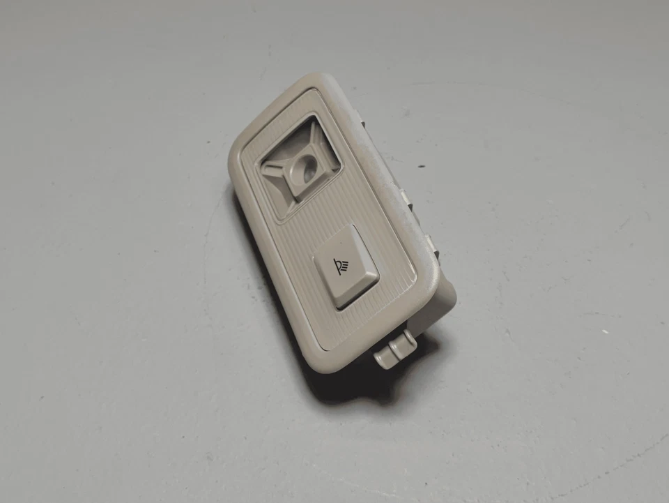 Volkswagen Atlas 2021 trasero derecho o derecho Roverhead techo domo luz lámpara de lectura OEM Foto 2 de 4