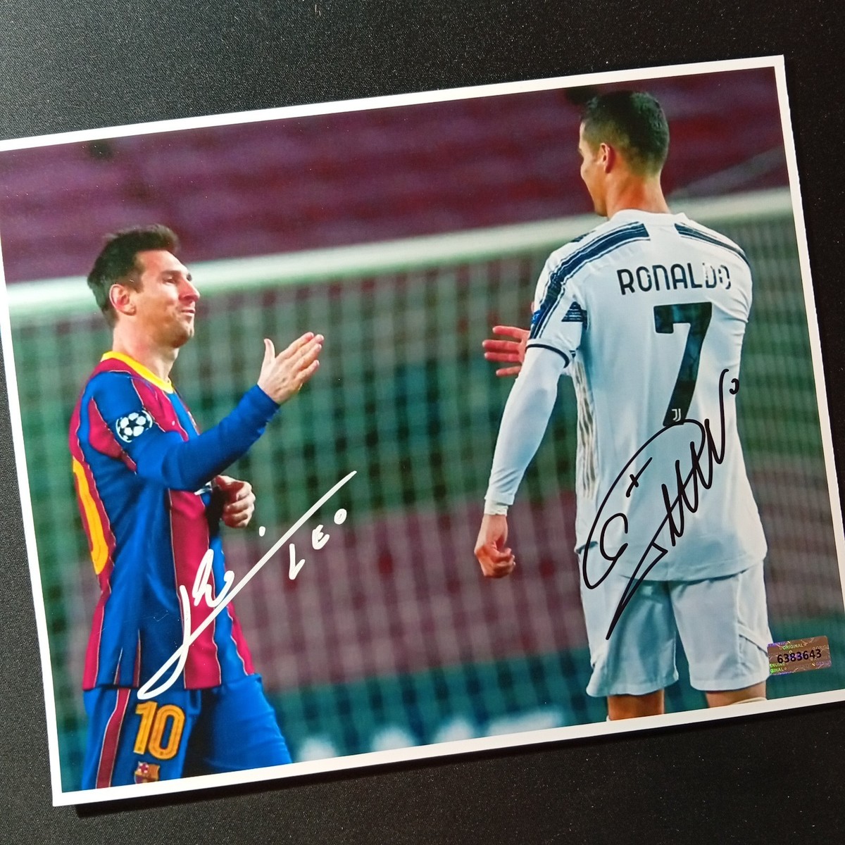 V*中様 Ronaldo & Messi サイン入りユニフォーム額装 Cristiano Ronaldo & Lionel Messi Signed 8 x 10