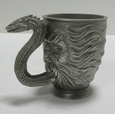 Harry Potter - Royal Selangor - Salazar Slytherin y taza de basilisco (estaño)