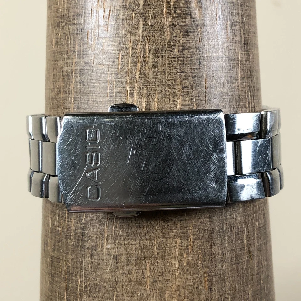 Reloj De Colección Casio Hombres MTD-1034 Buzo Fecha Tono Plata Cuarzo Analógico 37mm 7 1/4" Foto 4 de 4