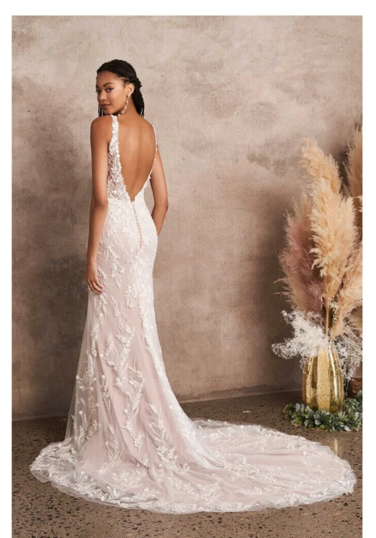beaded dress size 12 Long Sleeves Backless Beaded Bohemian Wedding Dress 14 / Ivory main image 0