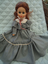 POUPEE JENNI DE GABAR (CABAR) DE 40 CMS HABILLE D'ORIGINE ROUSSE AUX YEUX BLEUS