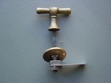 ZAMKNIĘCIE OBROTOWE - FEUSTLING - POŁKNIĘCIE - ZAMKNIĘCIE OBUDOWY ZEGARKA BRĄZ 1:540