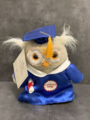 Hallmark's Graduation Gray Owl Plush Whoo's the Smartest Pop-Up Cap 2004