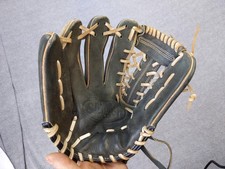 Louisville Slugger Omaha Select 12" OS14-BG Baseball Glove Left Hand Throw