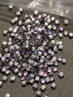 500 pcs. Swarovski VITRAIL LIGHT 2.5mm #4490/4 cab. square DISCONTINUED NHF