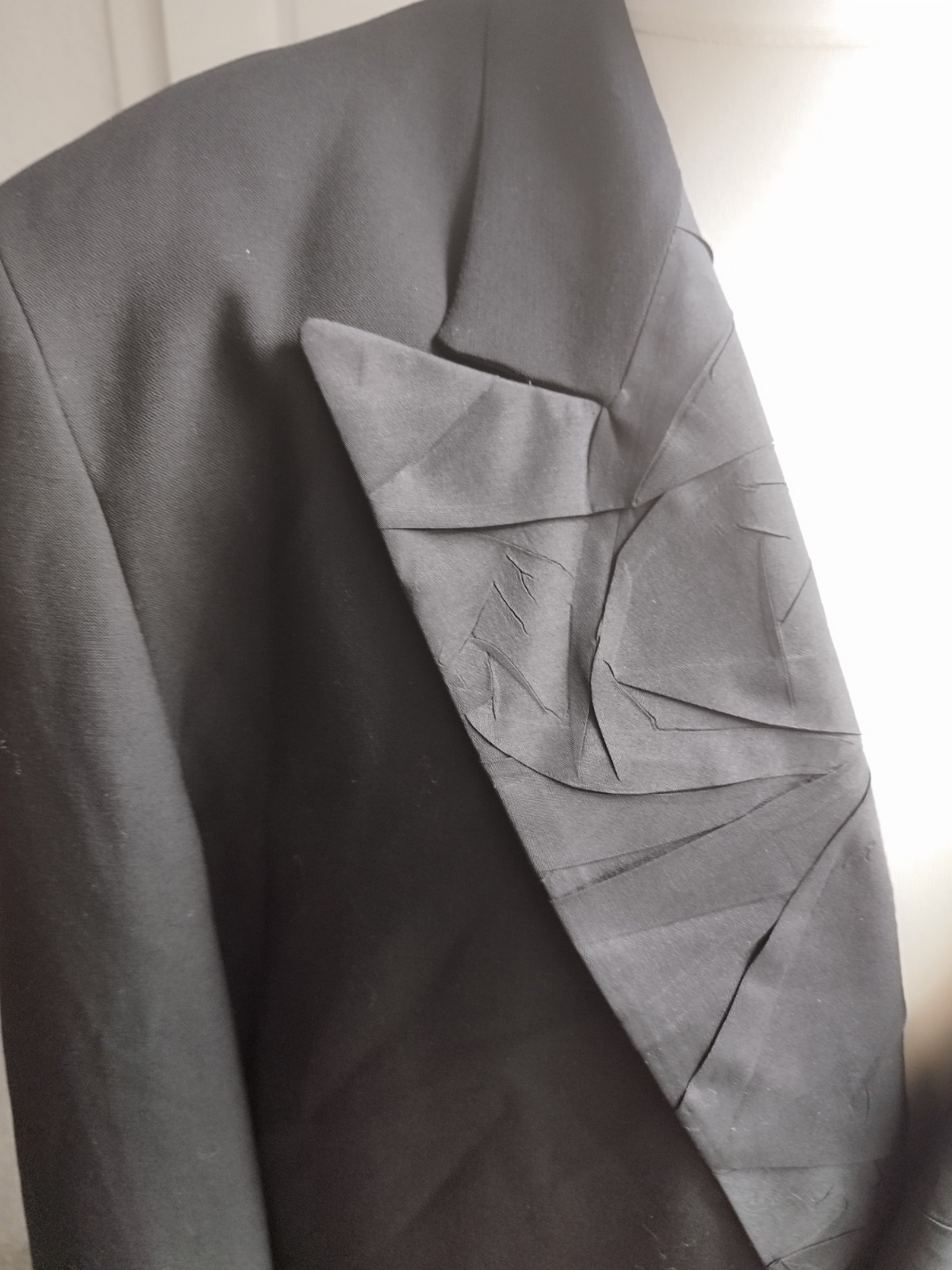 ISSEY MIYAKE Designer Rare Black Wool/Silk Mens Vintage Evening Jacket, size L image 5