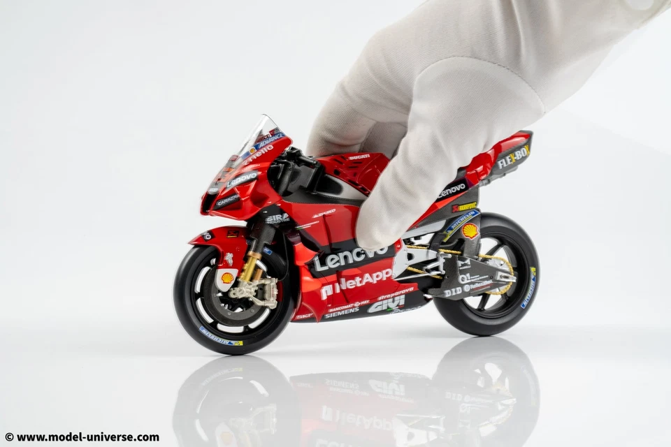 TSM 1:12 Ducati Desmosedici GP22 #63 Francesco Bagnaia 2022 World Champion Mo... - Image 4 of 4