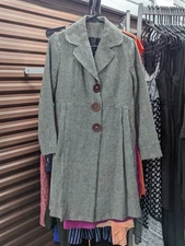 Retro Black & White Fit & Flare Herringbone Driving Jacket  3 button coat