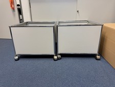 USM Haller Würfel / Pflanzkübel -  50 cm breit x 38 cm hoch, auf Rollen