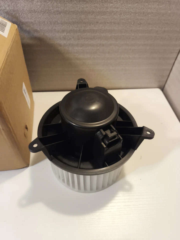 Motor soplador de calefacción con jaula de ventilador apto para Chevrolet Avalanche Cadillac GMC Sierra 1500 Foto 3 de 4