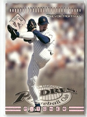 1999 PACIFIC PRIVATE STOCK #100 TREVOR HOFFMAN SAN DIEGO PADRES