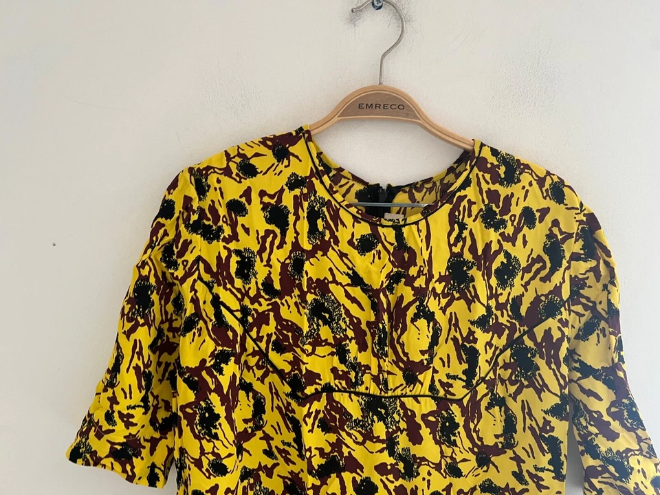 Mono Marni Talla 42 UK 14 Todo en Uno Croch Amarillo Con Estampado Foto 2 de 4