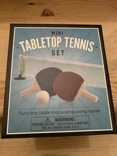 MINI TABLETOP TENNIS SET CONTAINS 2 PADDLES, BALL AND A NET - NEW ***