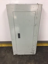 SIEMENS 125 AMP 208/120 VOLT 3 PHASE 42 CIRCUIT MAIN LUG PANEL..P-902