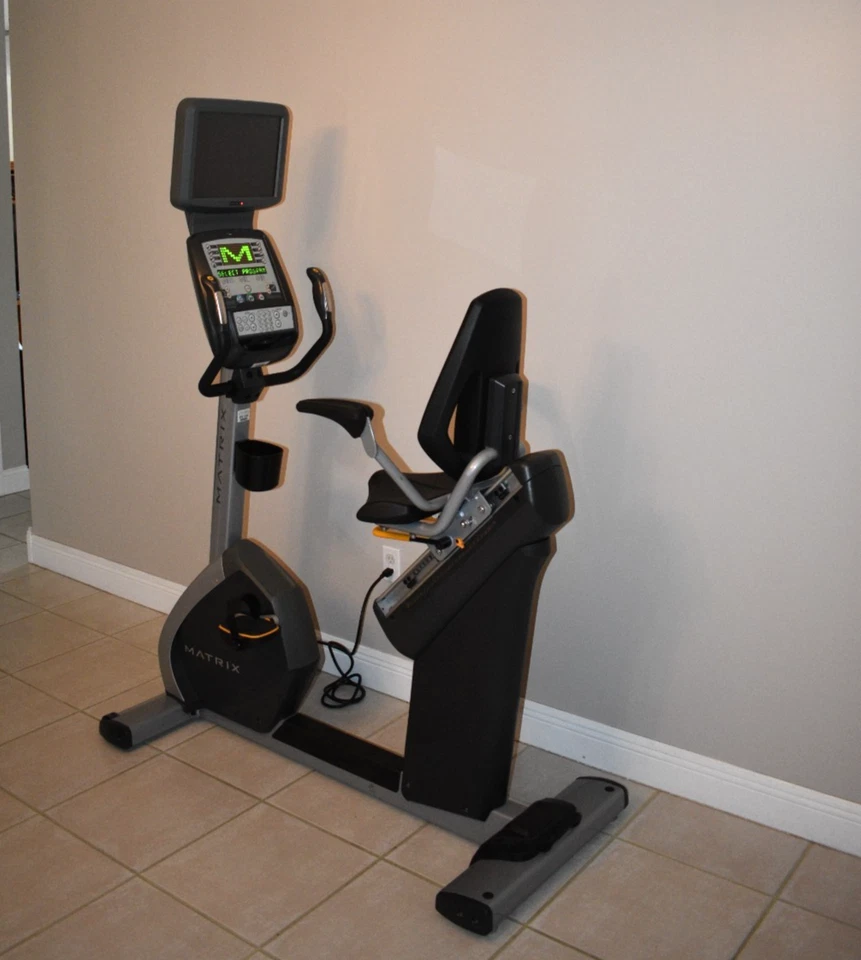 Ciclo híbrido Matrix H3X con pantalla de televisión Foto 4 de 4