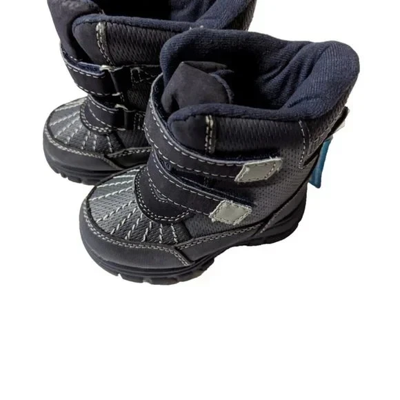 The Children's Place Boys Arctic Snow Boot Double-Strap Winter Boot Kids Black 8 Foto 3 de 4