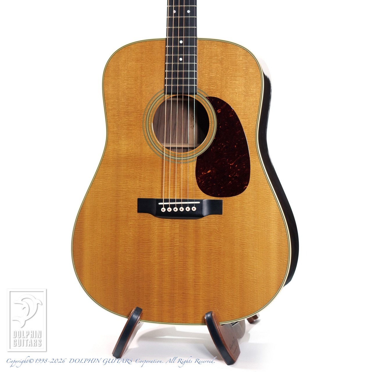 C.F. Martin D-28 Standard 2019 Acoustic Guitar Made in USA Natural Spruce