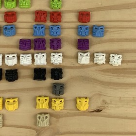 Lego Bionicle 8559 set of 67 Active and Inactive Krana 2002