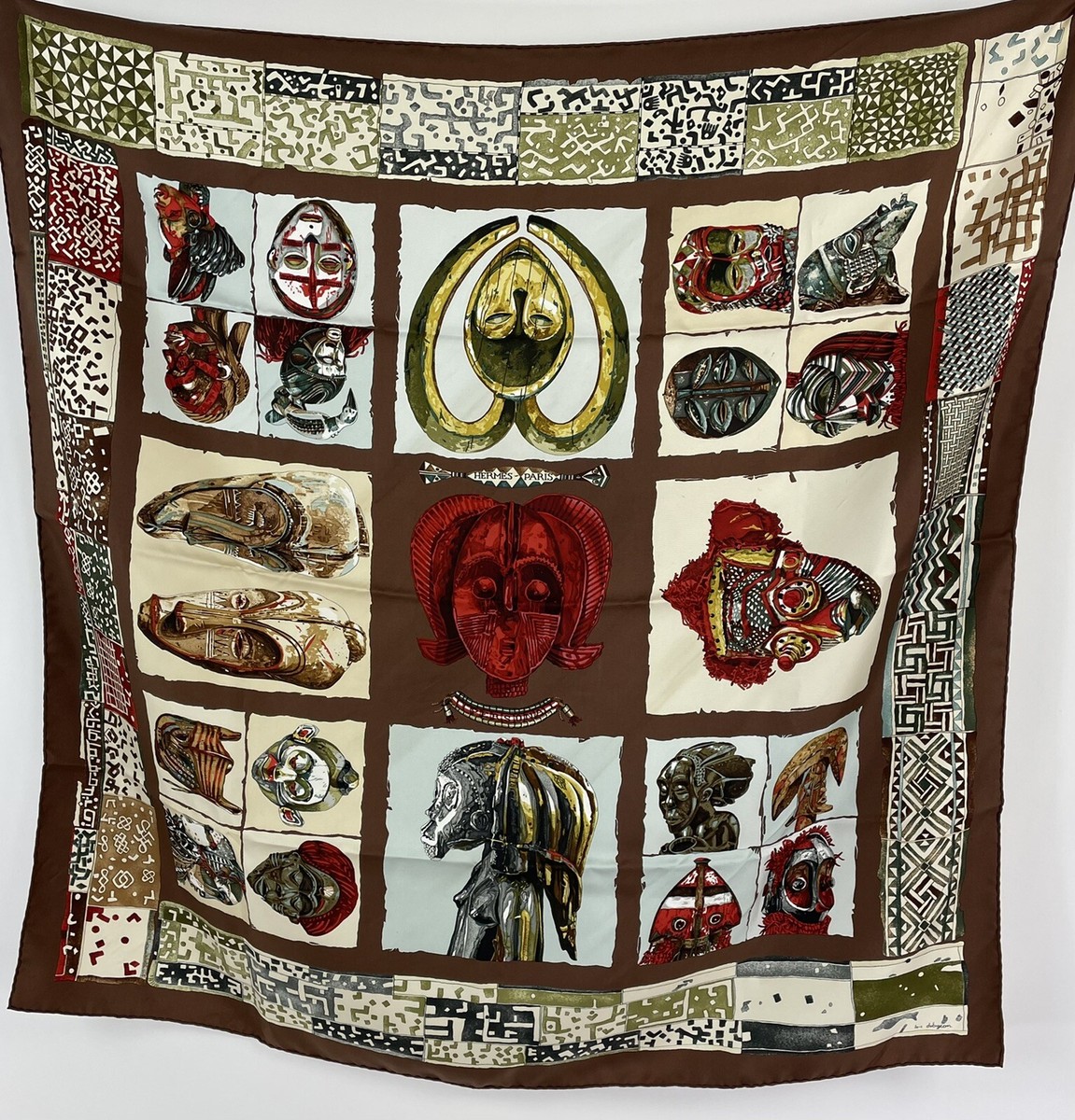 HERMES スカーフ LOIC DUBIGEON デザイン AUTHENTIC HERMES PERSONA SILK SCARF ARTIST SIGNED LOIC
