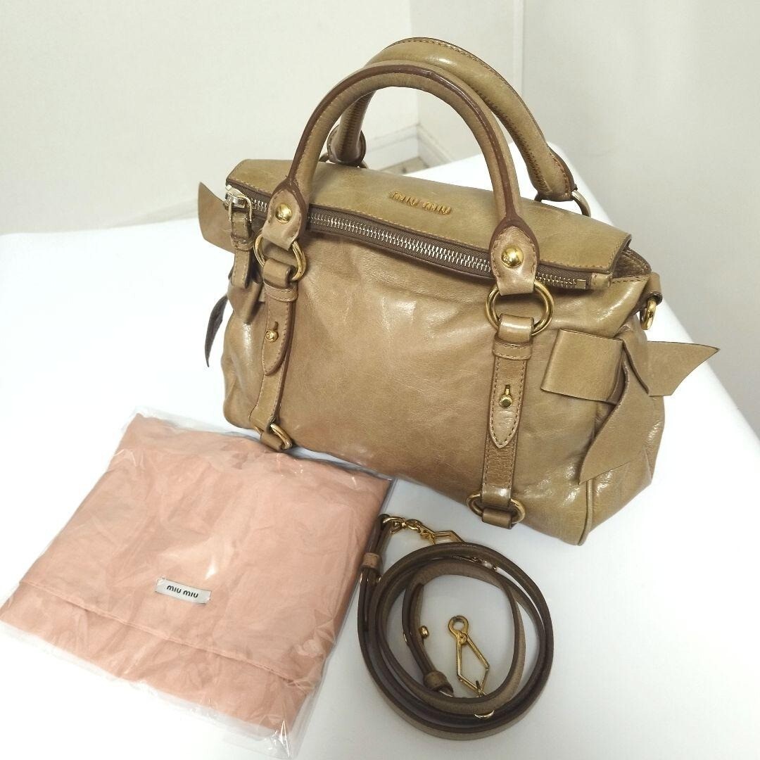 Miu Miu Vitello Lux Leather 2way Handbag Shoulder Bag Light Miu Miu Vitello Lux Leather 2way Handbag Shoulder Bag Light