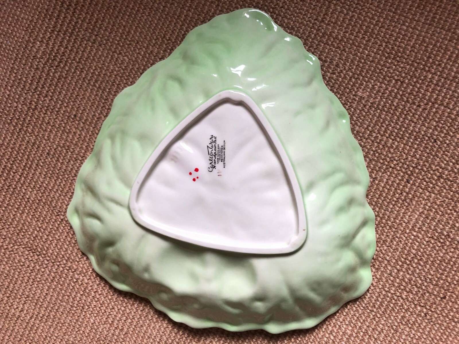 VINTAGE CARLTON WARE AUSTRALIAN DESIGN LETTUCE LEAF WITH TOMATOES DISH