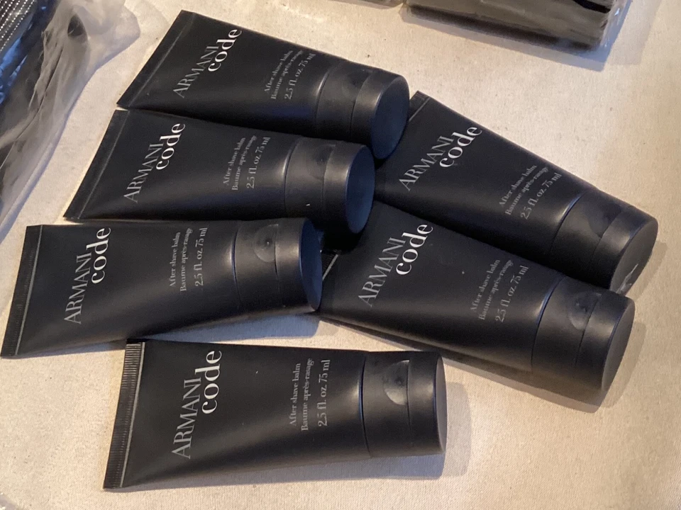 22 Giorgio Armani Code After Shave Bálsamo 75 ml 2,5 fl oz + camisas, perfume, colonia, bolsa Foto 2 de 4