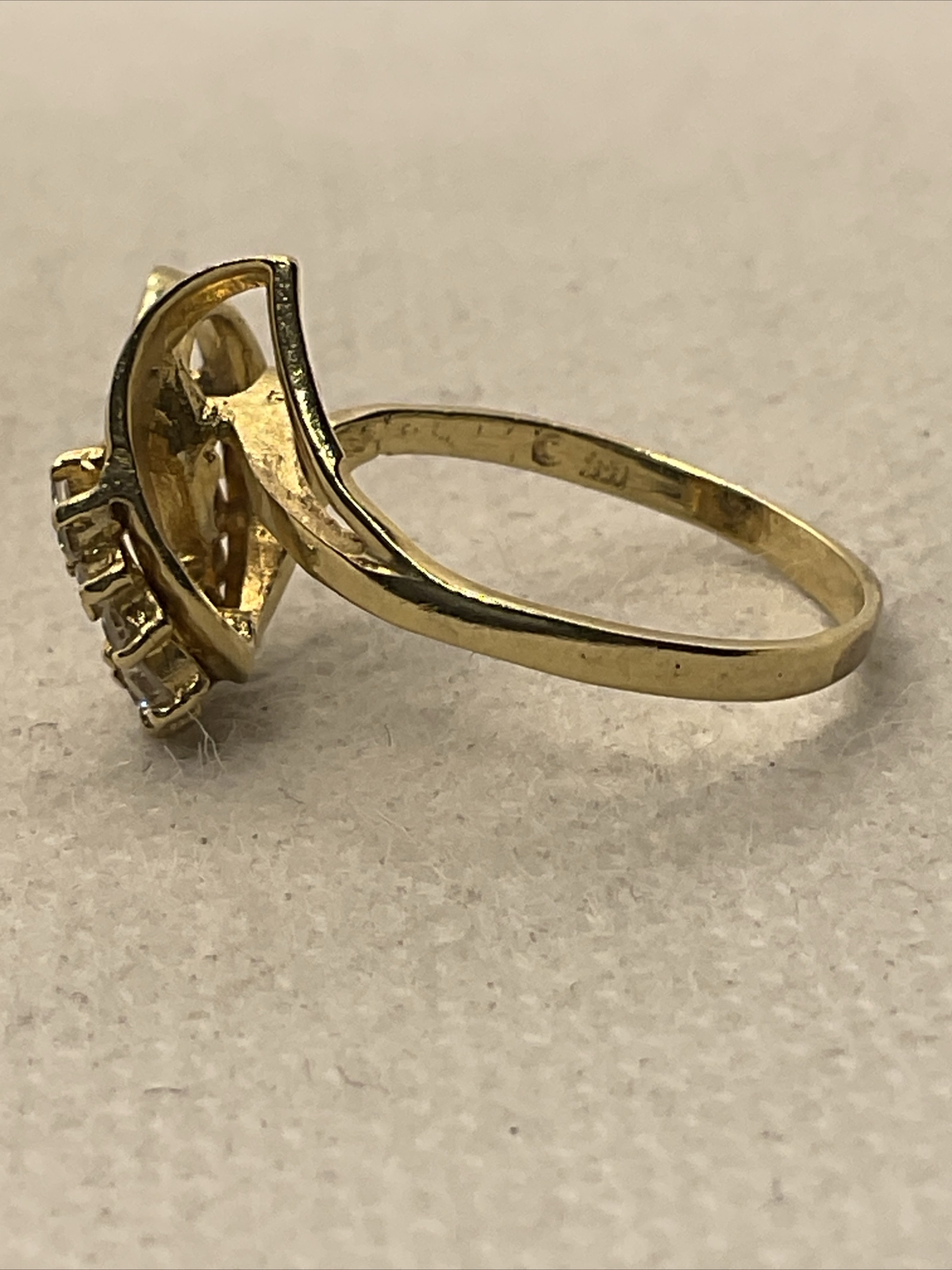 ELEGANT Solid 14K Yellow Gold Created Ruby & Whit… - image 2