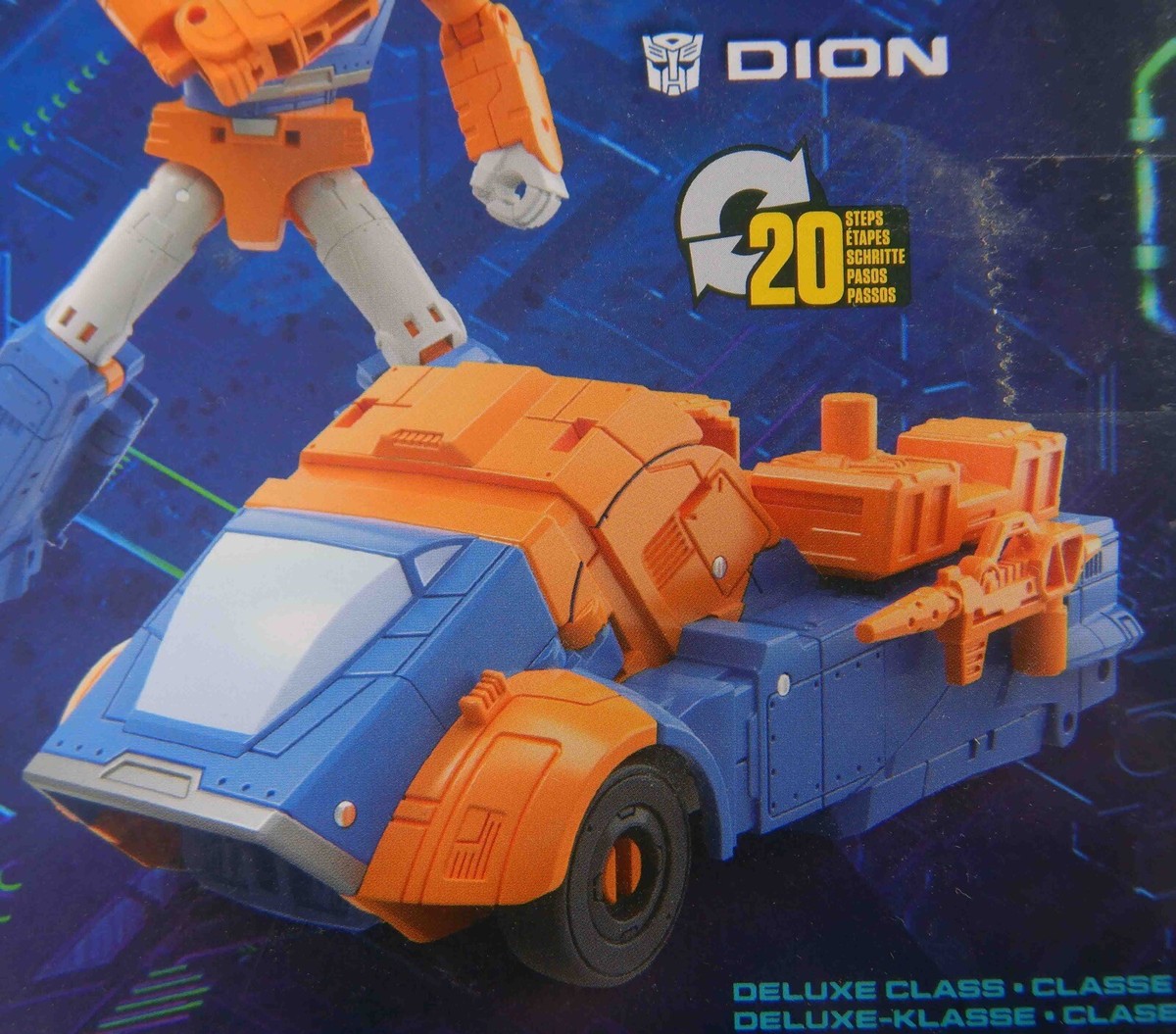 Transformers Legacy Evolution Erial & Dion War Dawn 2-Pack Action Figure In Hand