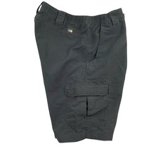 The North Face Paramount Peak Cargo Shorts Men Medium Gray Nylon 9.5  Inseam