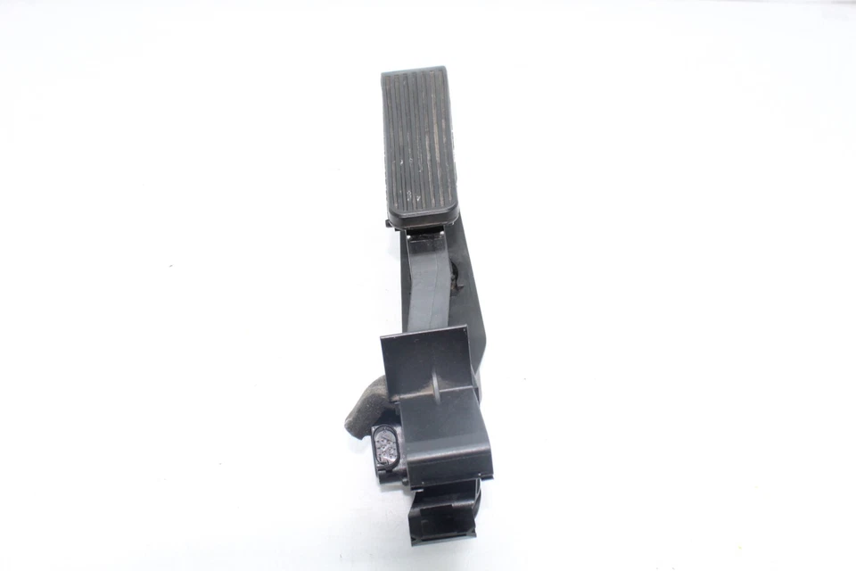 03-09 PEDAL ACELERACIÓN GAS MERCEDES-BENZ E320 U1204 Foto 3 de 4