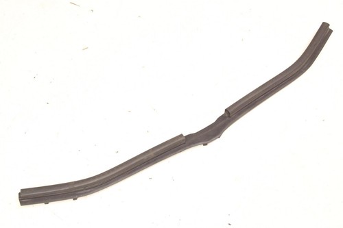 BMW 5er E60 E61 LCI Leiste Gummi Dichtung Stoßstange vorne Motorhaube 7063835