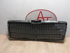 Calandre Mercedes 210