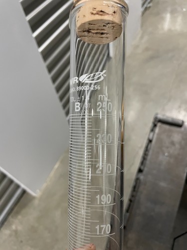 VWR 89000-272 250ml Class B Glass Graduated Cylinder - Picture 4 of 6