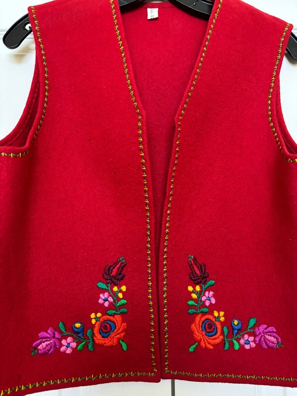 Vintage Traditional 1950s Hungarian Embroidered Felt Wool Vest