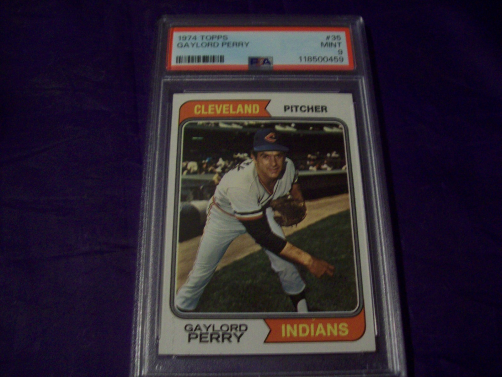 1974 TOPPS #35 GAYLORD PERRY PSA 9