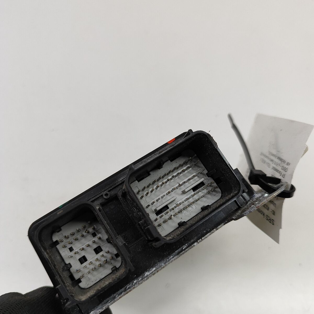 ➁ TESLA MODEL X SRS Control Unit 1036767-00-A Electricity