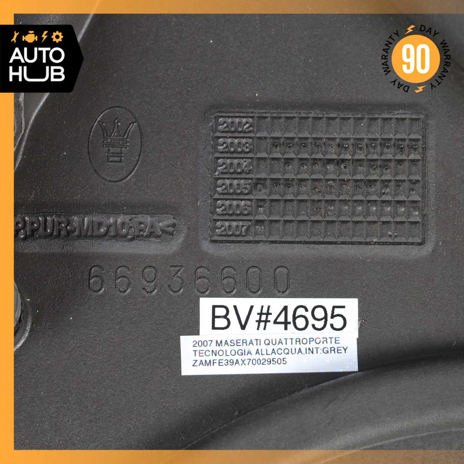 03-13 Maserati Quattroporte M139 Front Right Side Interior Door Panel Gray OEM