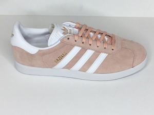 adidas gazelle salmon pink