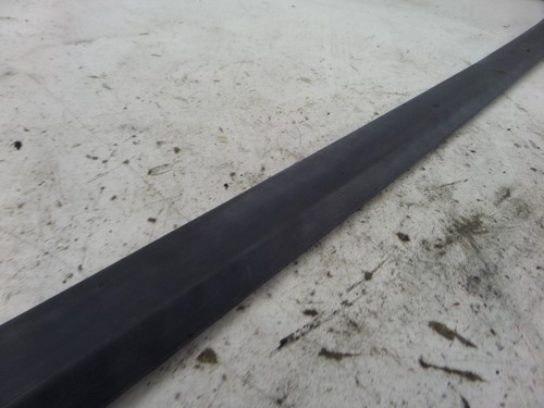 Volvo S60 R Left Front Lower Door Blade Molding 01-09 OEM 9151911 - Picture 3 of 12
