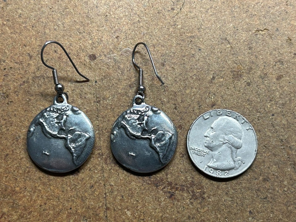 Vintage DANFORTH PEWTER 1991 World Globe DANGLE Designer EARRINGS | eBay