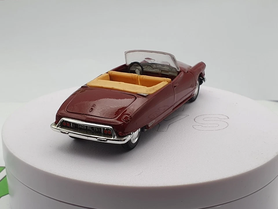 Citroen DS 19 Cabriolet Norev 1/43 - Immagine 2 di 2