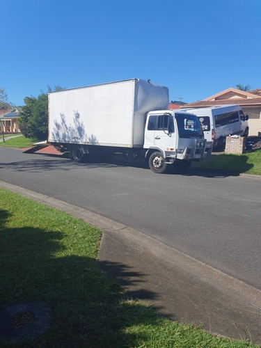 Nissan UD LK235 PANTECH Furniture Removals Truck or just a truck - Picture 16 of 23