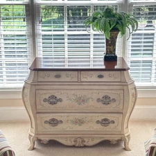 Pulaski Hand Painted Provincial Bombe Chest Of Drawers Wood Top Made In U.S.A