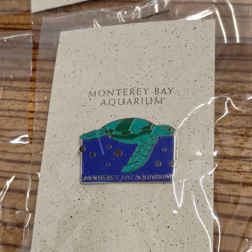 Set of Ten(10) Monterey Bay Aquarium Pins Otter Turtle Shark - Picture 7 of 12